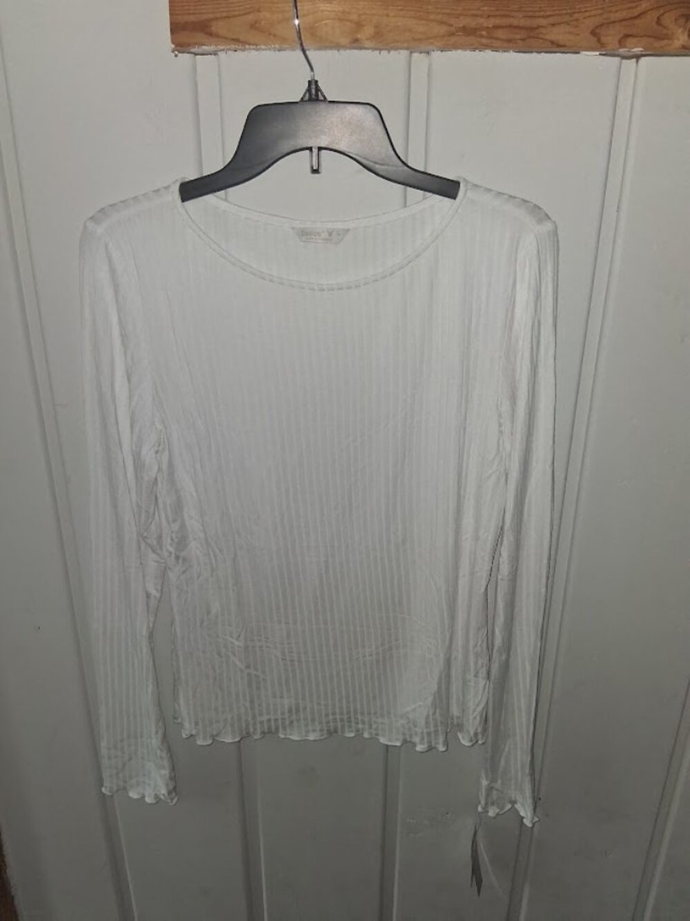Tresics White Ribbed Lettuce Hem Crewneck Tee Top NWT Sz L